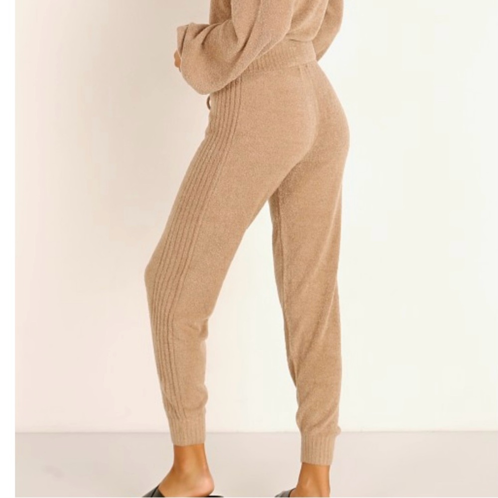 Spirituall Gangster Serenity Camel Joggers